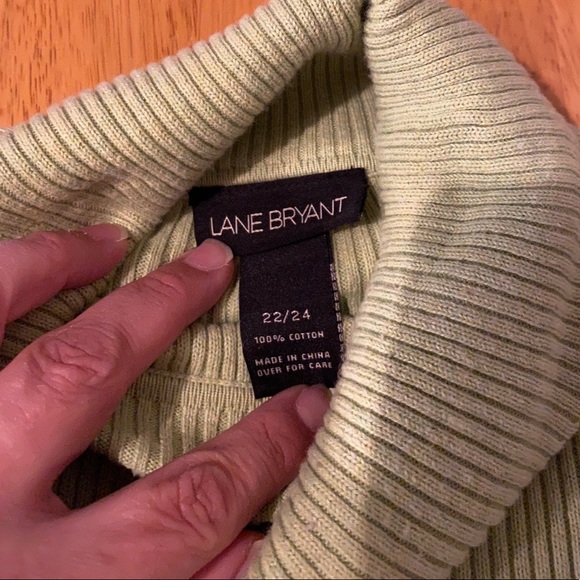 Women’s Sweater - Picture 5 of 6